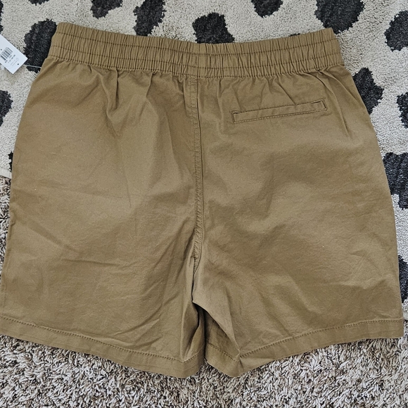 NWT Old Navy Men's Tan Jogger 7 Inch Pull On Shorts - Picture 5 of 5